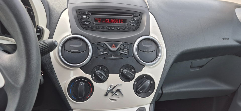 Ford Ka 1,2 Titanium 3d