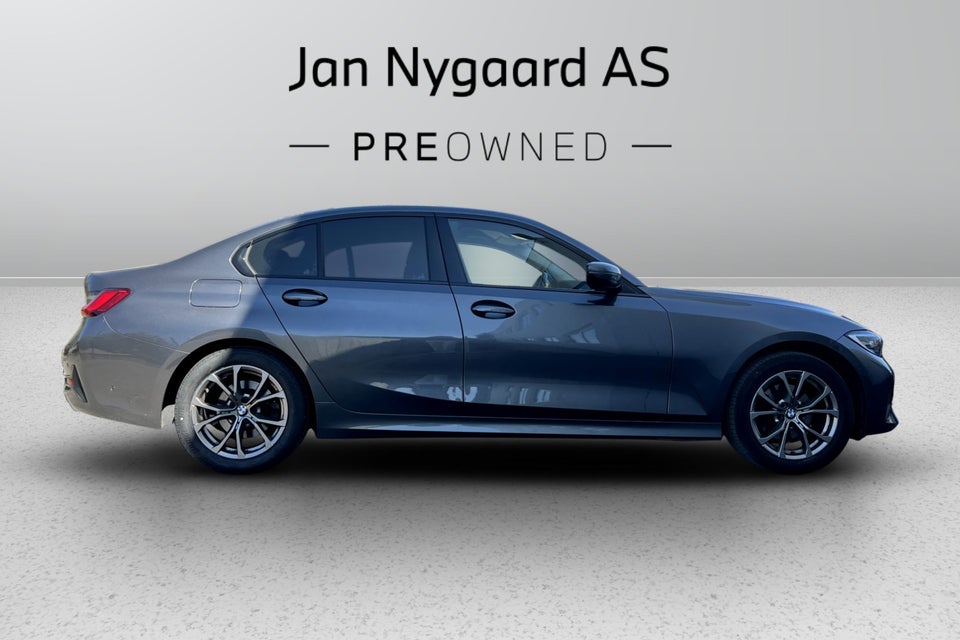 BMW 320i 2,0 Sport Line aut. 4d