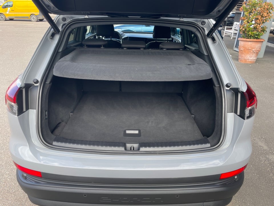 Audi Q4 e-tron 40  5d