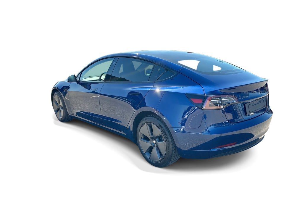 Tesla Model 3 Standard Range+ RWD 4d