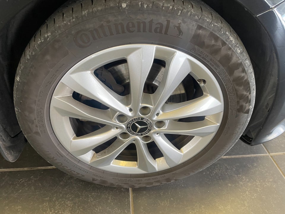 Mercedes C220 d 2,0 Avantgarde stc. aut. 5d