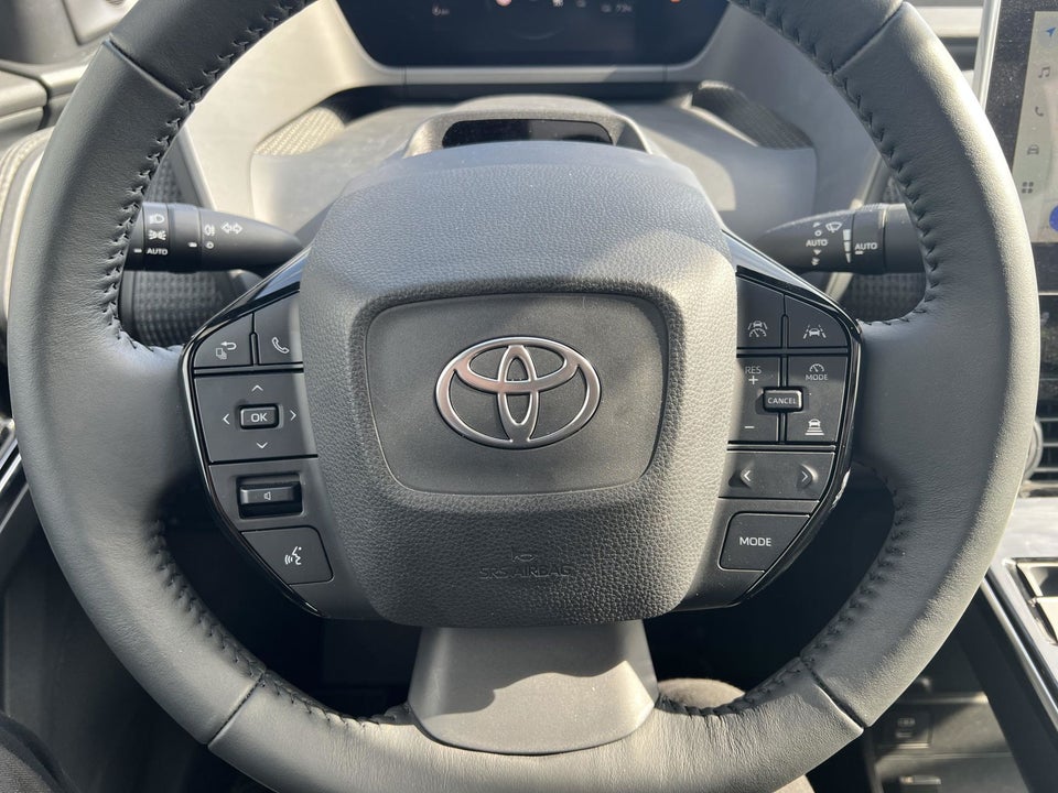 Toyota bZ4X Executive Premium 5d