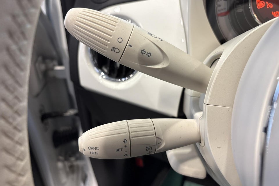 Fiat 500 1,2 Lounge 3d