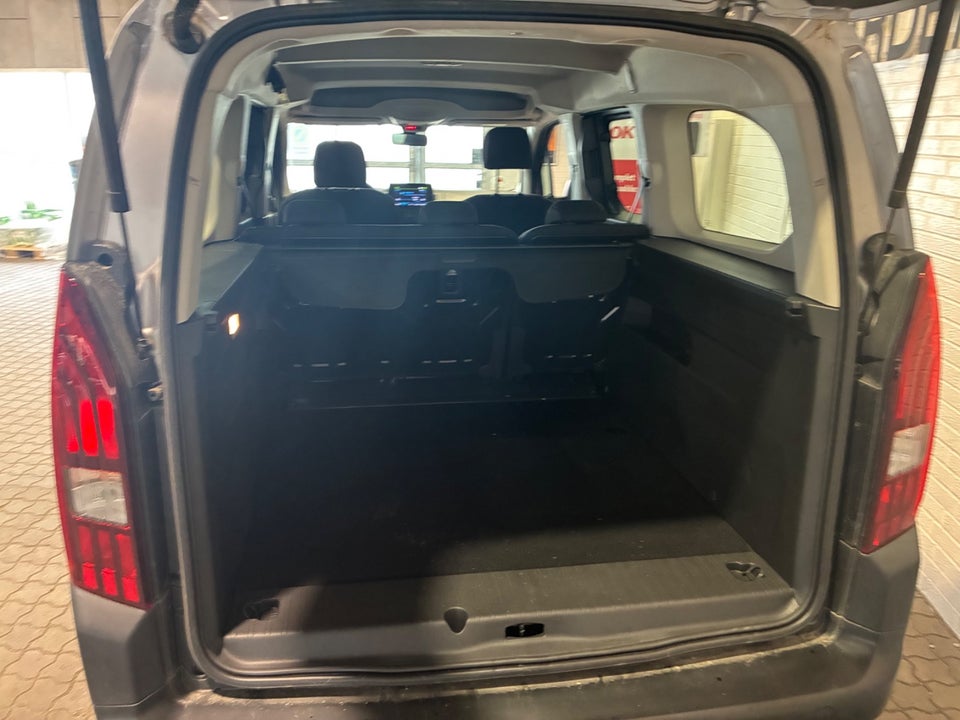 Peugeot e-Rifter 50 Active Pack L2 5d