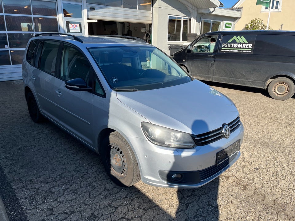 VW Touran 1,6 TDi 105 Comfortline DSG BM Van 5d