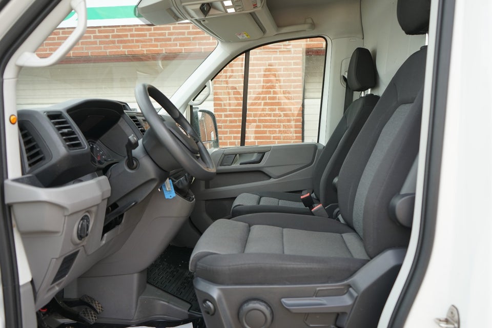 VW Crafter 35 2,0 TDi 177 Kassevogn L3H3