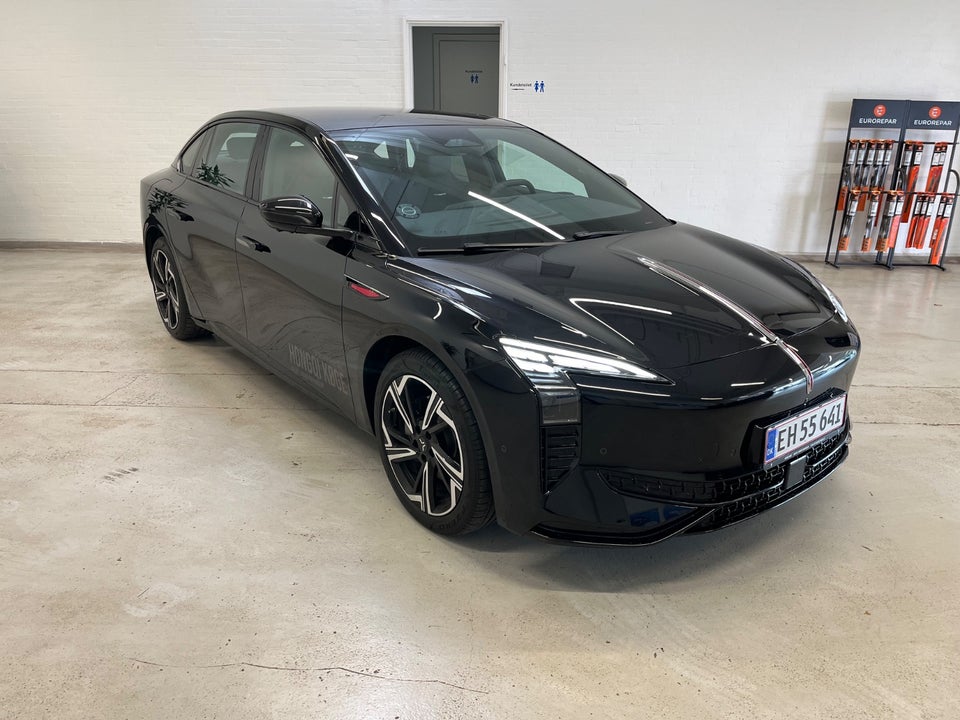 Hongqi EH7 111 Exclusive 4d