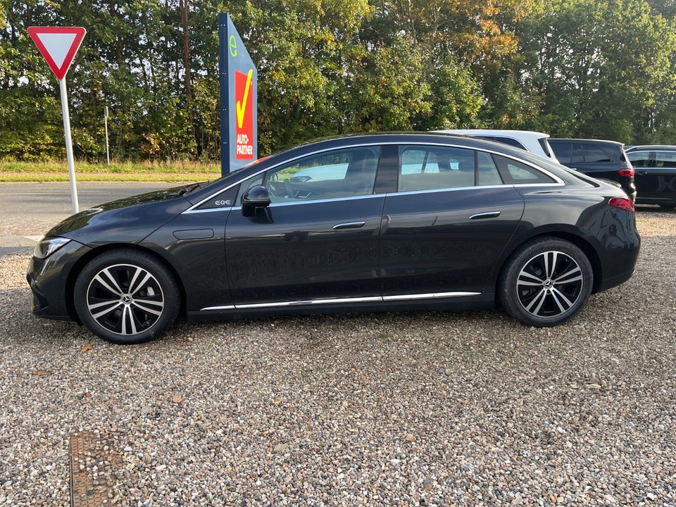 Mercedes EQE300 Electric Art 4d