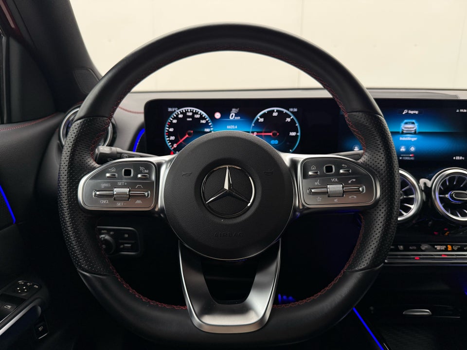 Mercedes EQB300 AMG Line 4Matic 7prs 5d