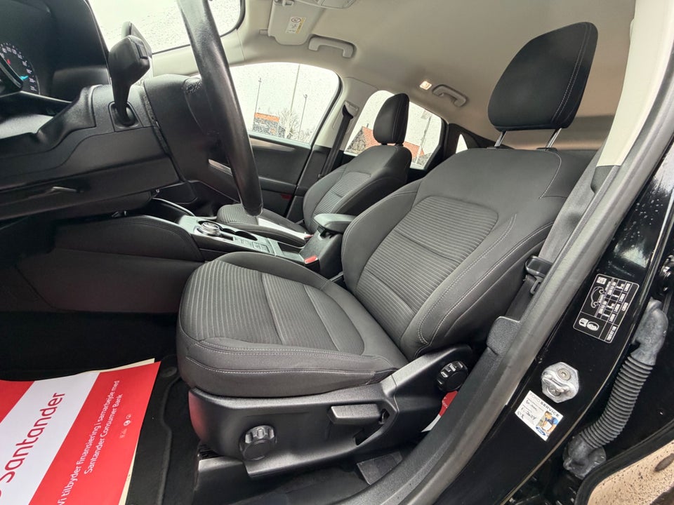 Ford Kuga 2,5 PHEV Titanium CVT 5d
