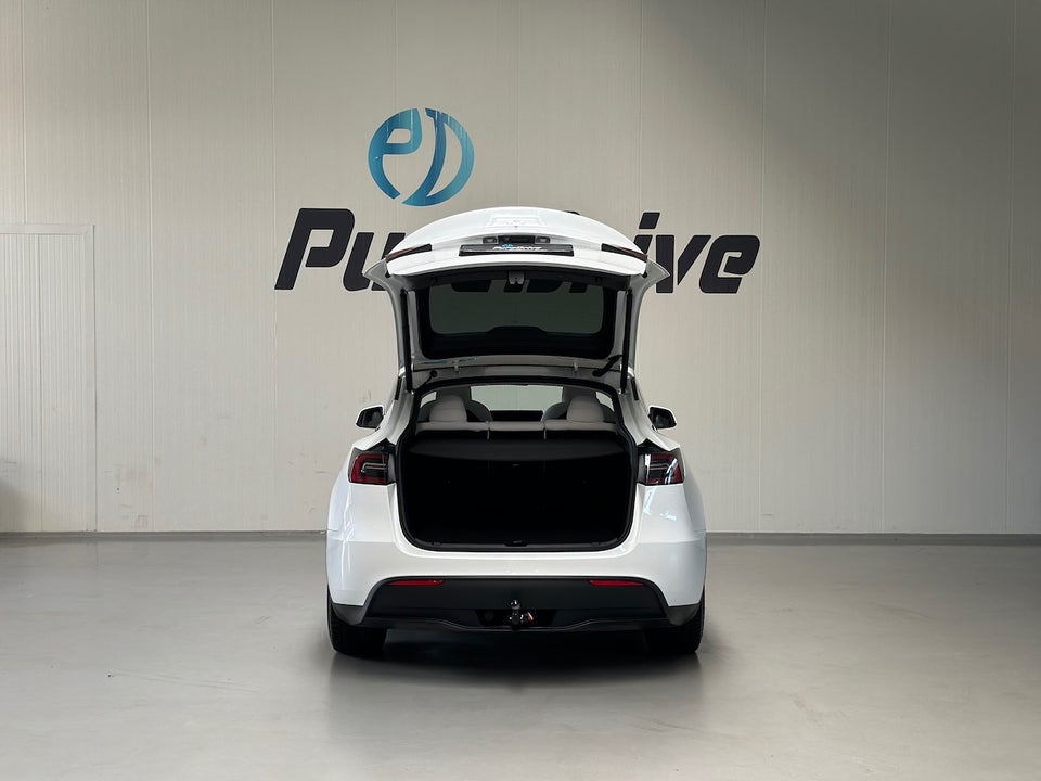 Tesla Model Y RWD 5d