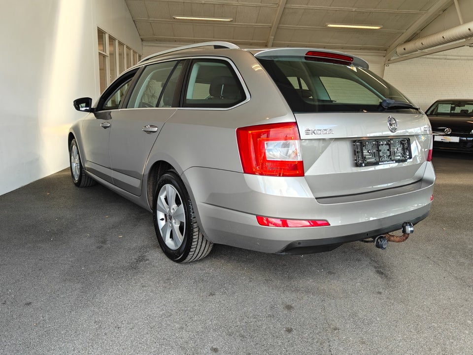 Skoda Octavia 1,2 TSi 105 Elegance Combi 5d