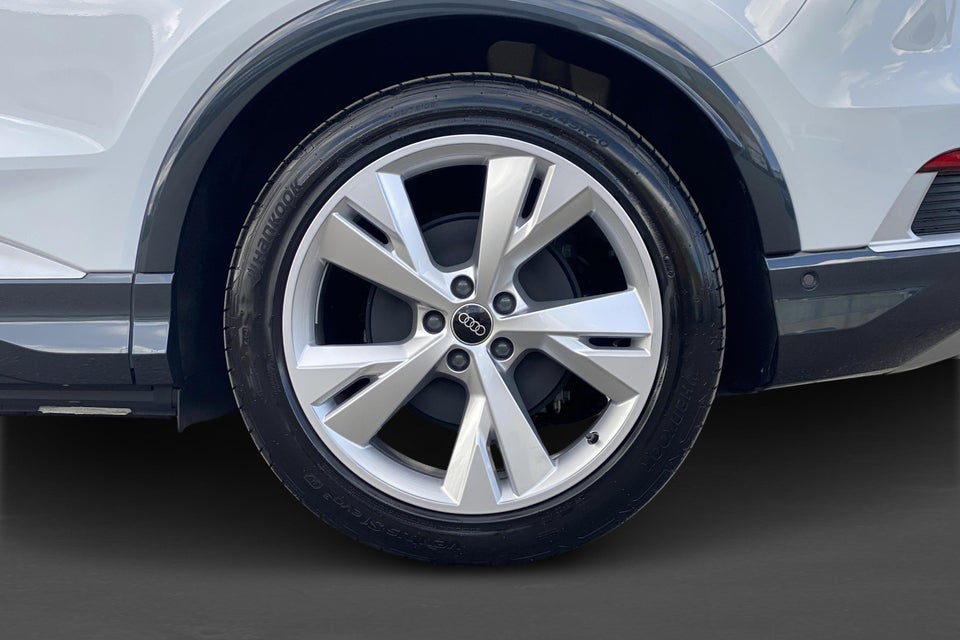 Audi Q4 e-tron 45 S-line Edition 5d