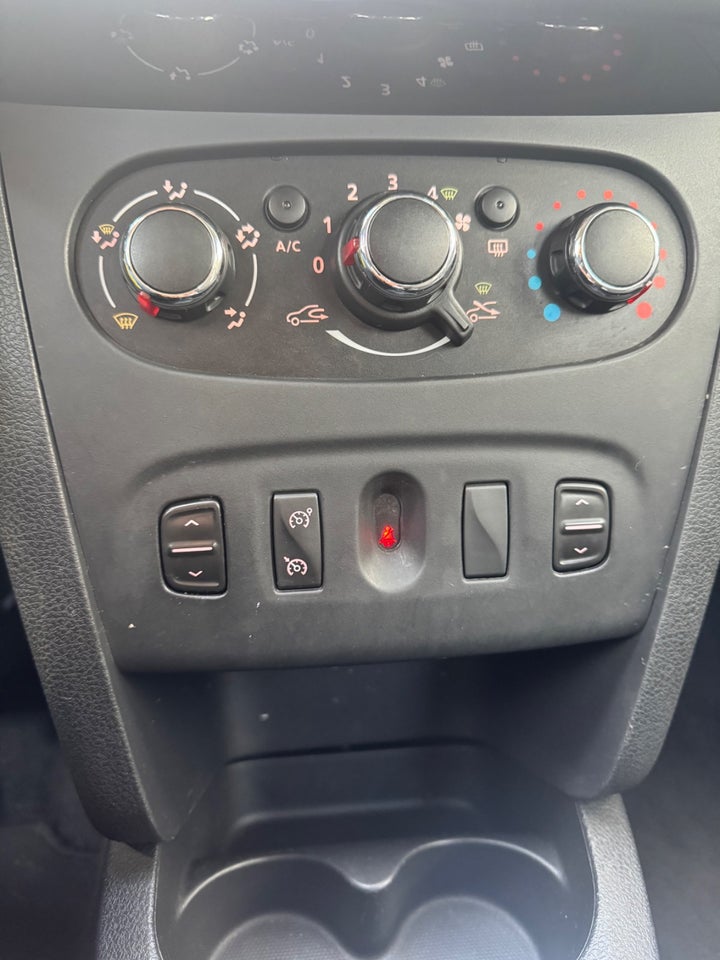 Dacia Sandero Stepway 0,9 TCe 90 Prestige Easy-R 5d