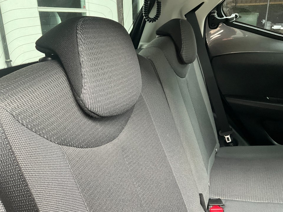 Toyota Aygo 1,0 VVT-i x-play 5d