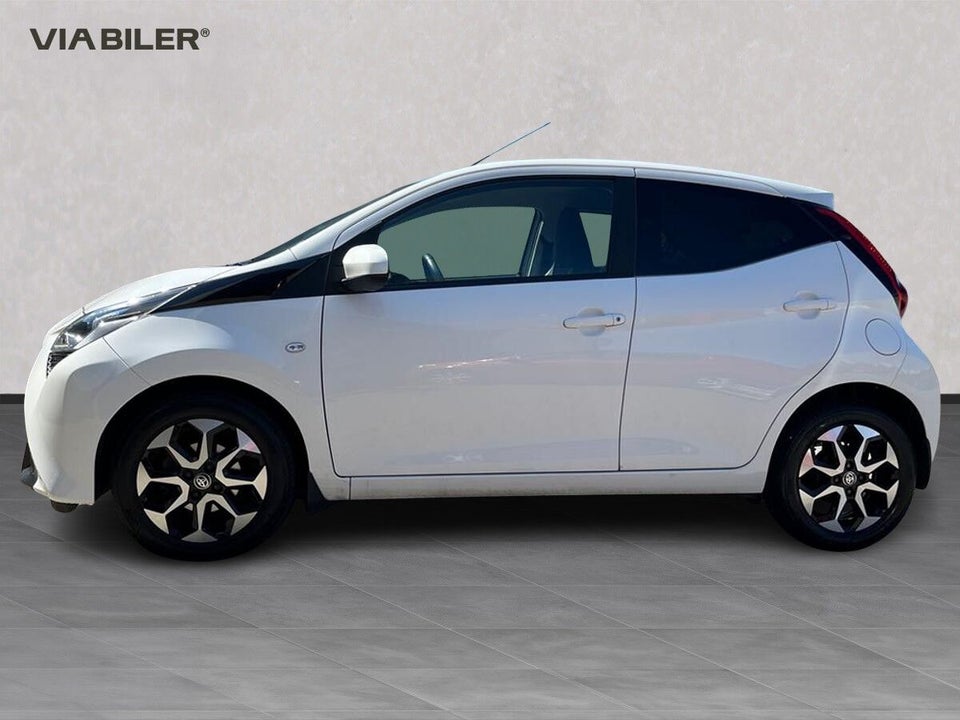 Toyota Aygo 1,0 VVT-i x-press x-shift 5d