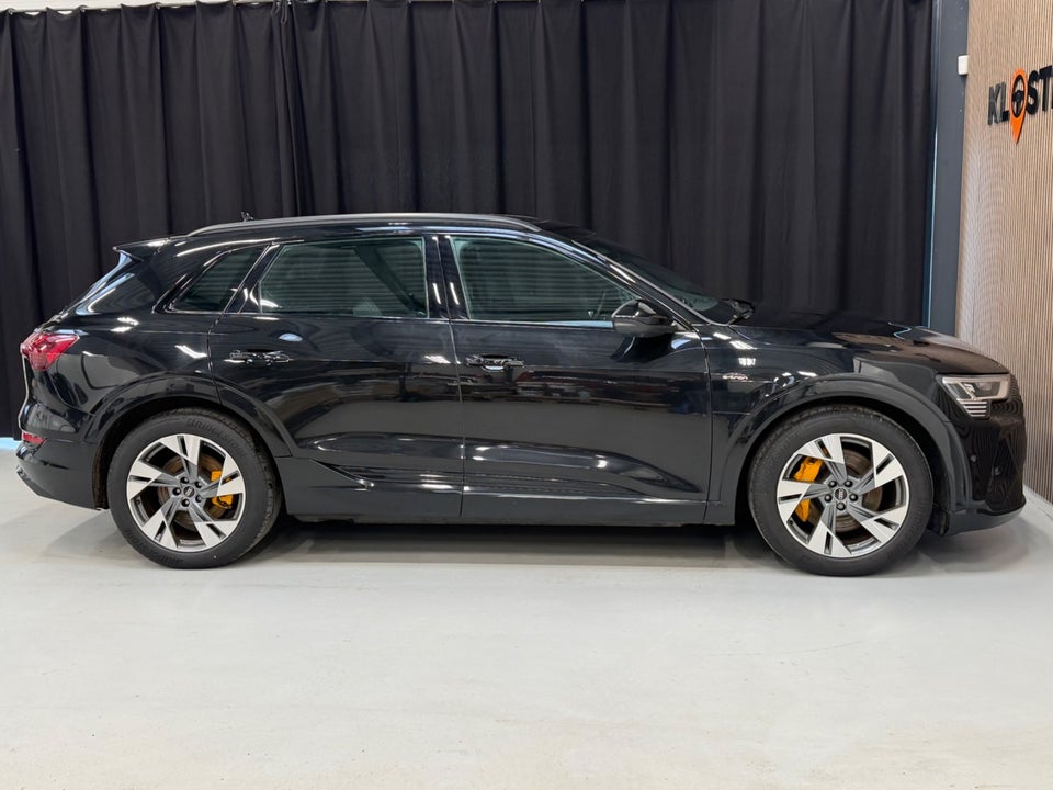 Audi e-tron 55 S-line quattro 5d