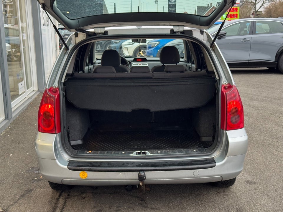 Peugeot 307 1,6 XR stc. 5d