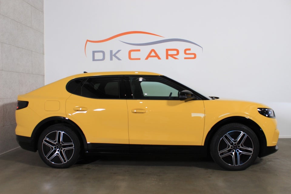 Ford Capri 84 Premium Extended Range AWD 5d