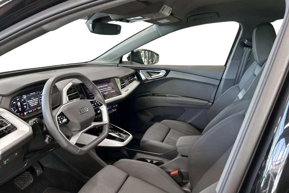 Audi Q4 e-tron 45 S-line 5d