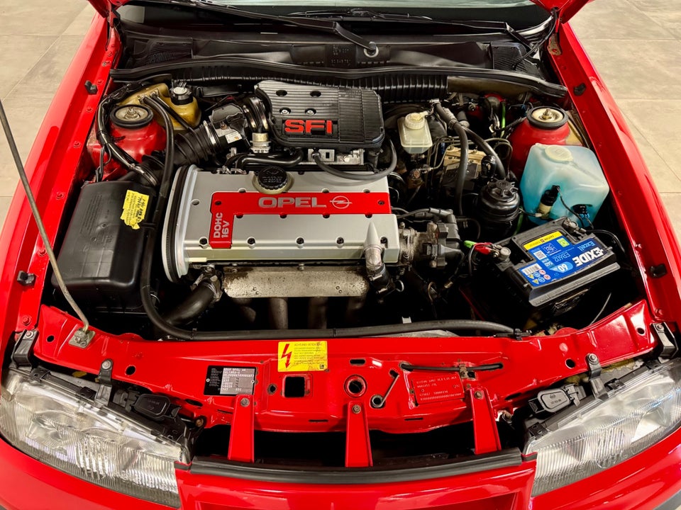 Opel Calibra 2,0i 16V 3d