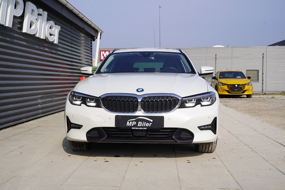 BMW 330e 2,0 Touring Sport Line aut. 5d
