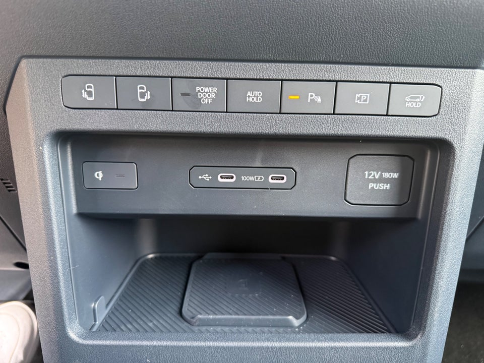 Kia PV5 71 Long Range Upgrade 5d