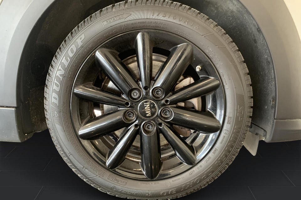 MINI Cooper SE Classic Trim 3d