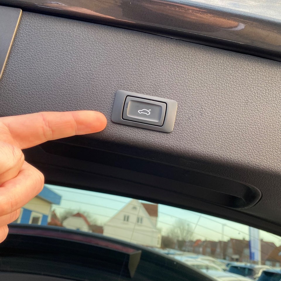 Audi e-tron 50 S-line quattro 5d