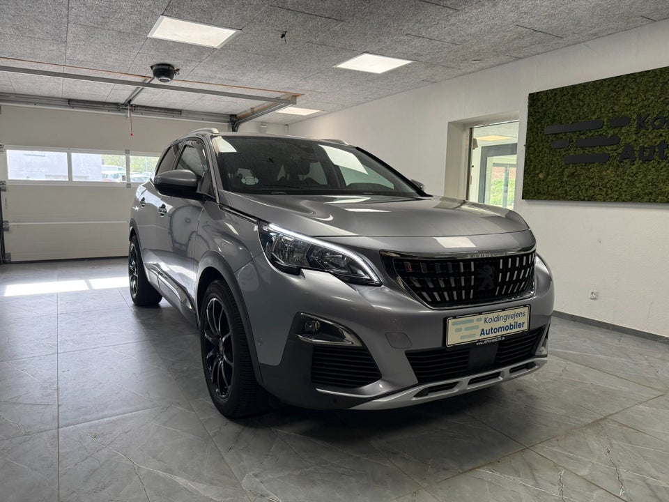 Second hand Peugeot 3008 1.2 Allure
