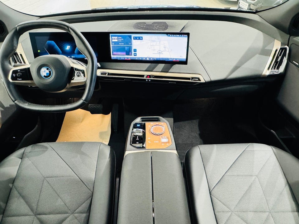BMW iX xDrive50 Supercharged 5d
