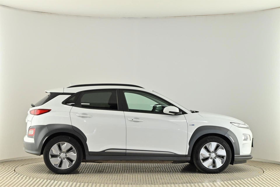 Hyundai Kona 64 EV Premium 5d