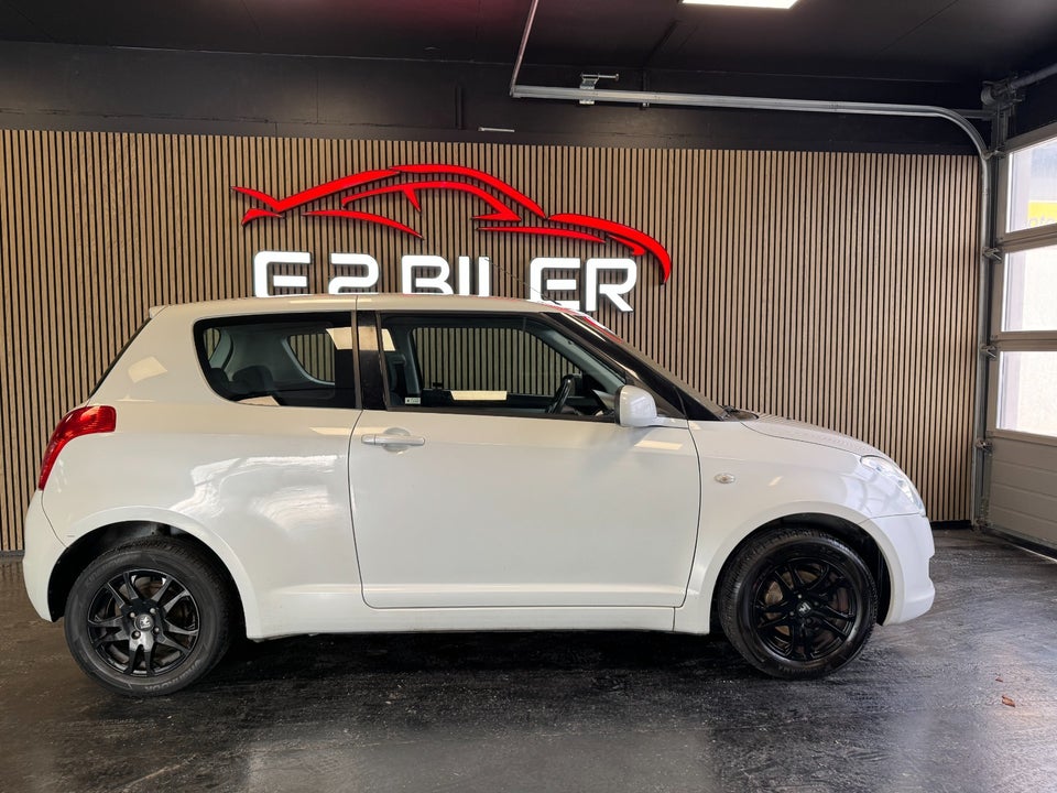 Suzuki Swift 1,3 GL 3d