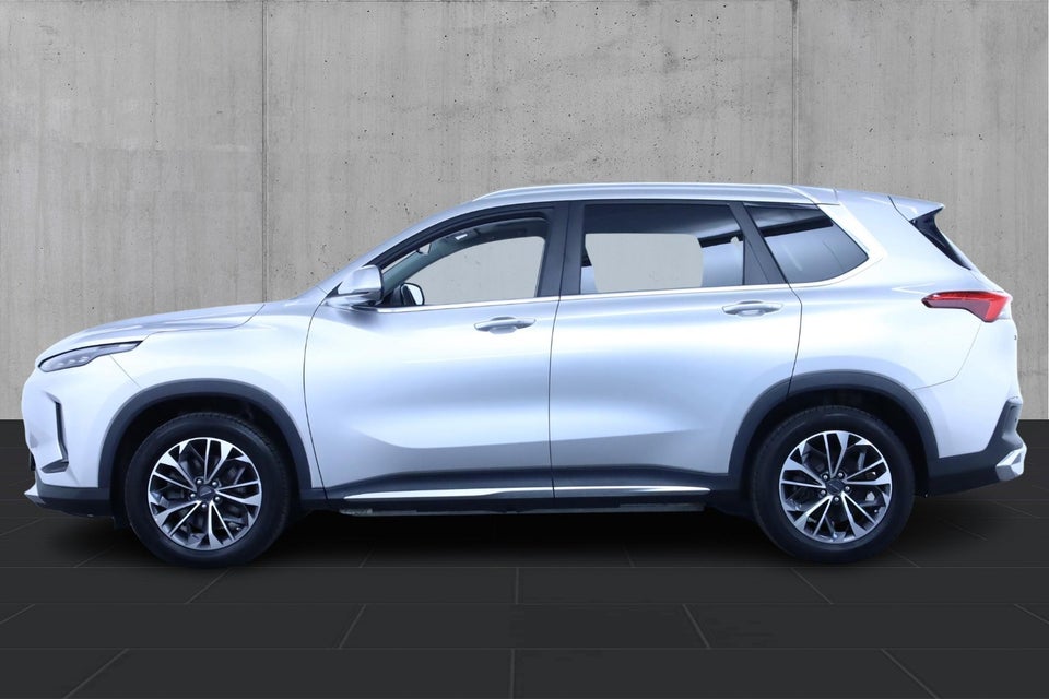 Maxus Euniq6 70  5d