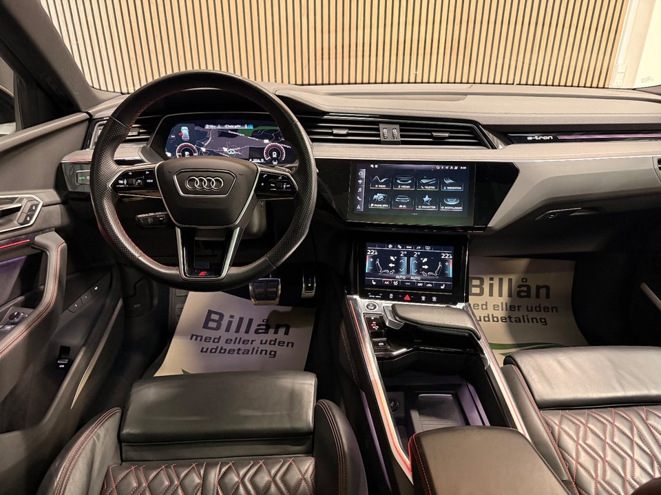 Audi Q8 e-tron 55 S-line Black Edition Sportback quattro 5d