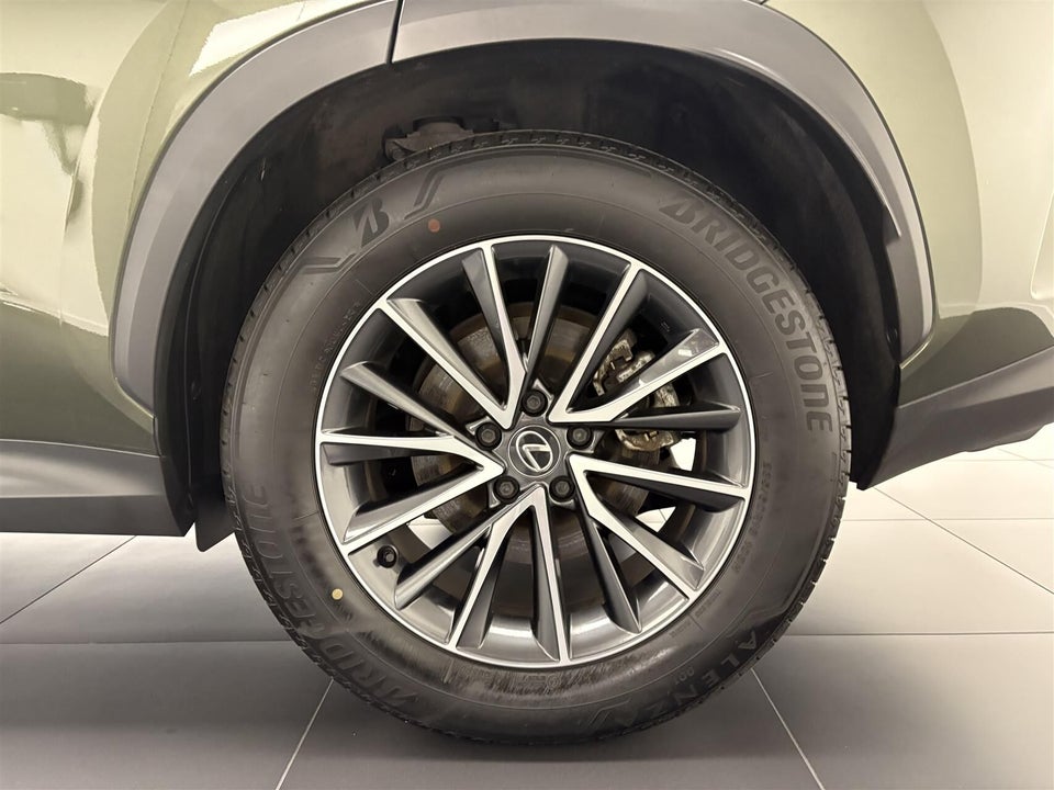 Lexus NX450h+ 2,5 Business+ aut. AWD 5d