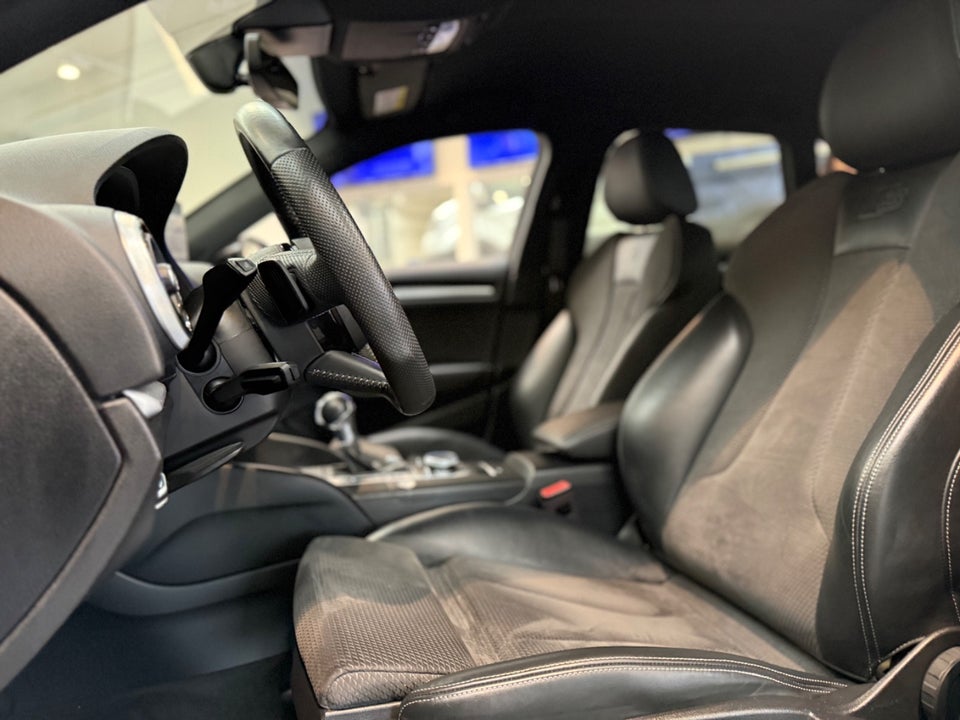 Audi A3 1,4 e-tron S-line Sportback S-tr. 5d