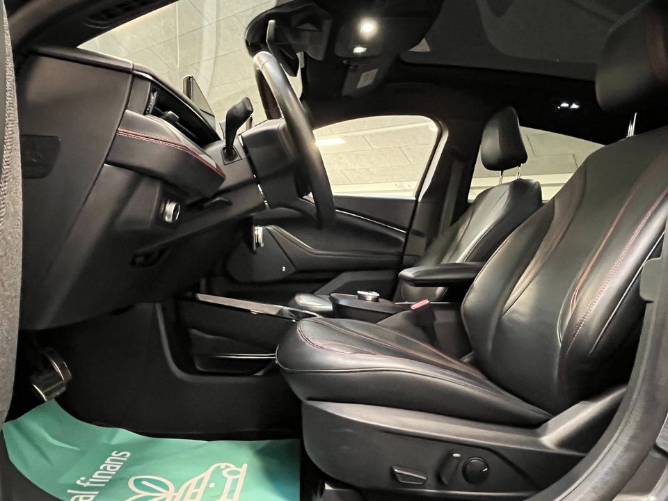 Ford Mustang Mach-E 98 Extended Range AWD 5d