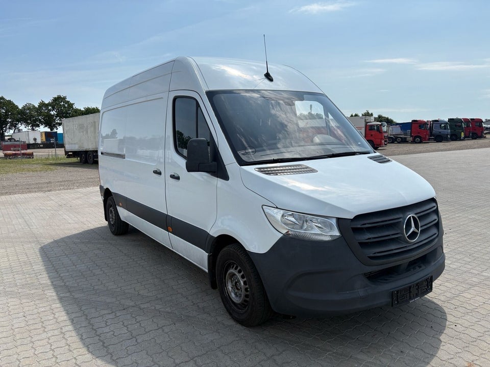 Mercedes Sprinter 214 2,2 CDi A2 Kassevogn aut. FWD