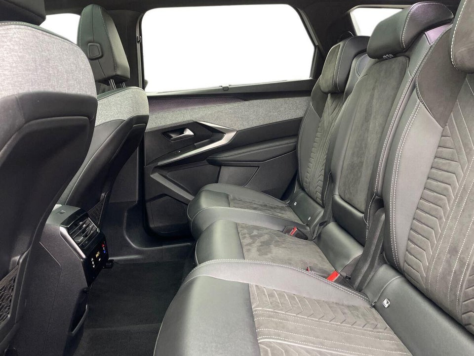 Peugeot e-5008 77 GT 7prs 5d