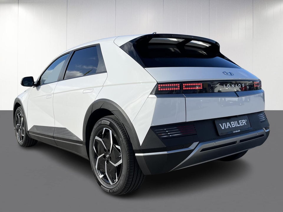 Hyundai Ioniq 5 77 Essential 5d