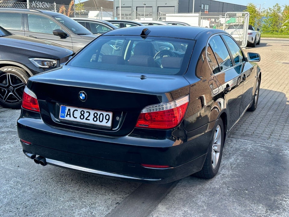 BMW 523i 2,5  4d