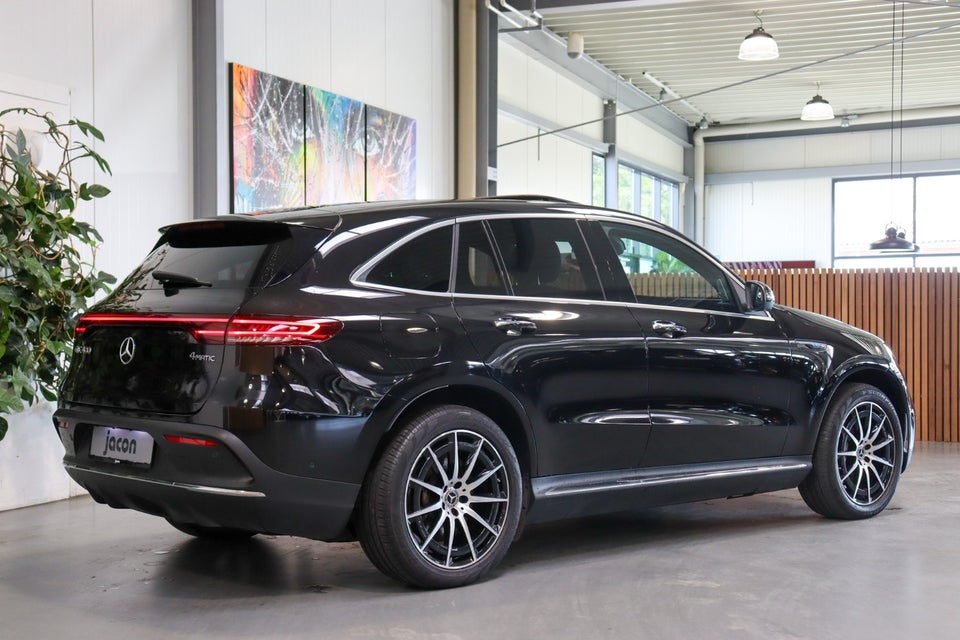 Mercedes EQC400 AMG Line 4Matic 5d