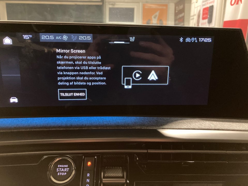 Peugeot e-3008 77 GT 5d