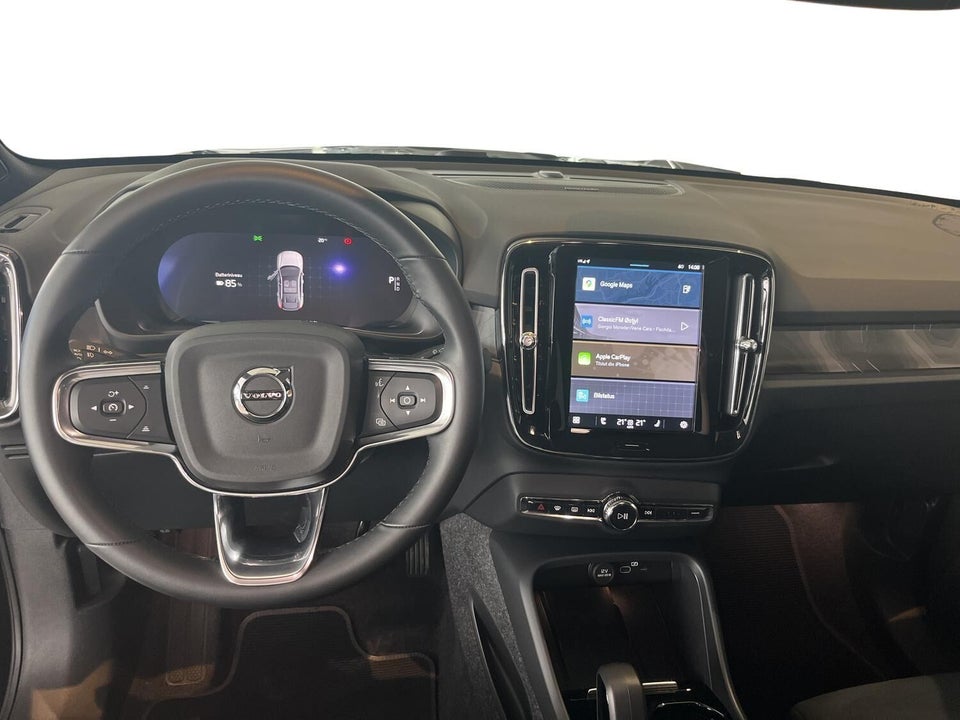 Volvo EC40 Extended Range Black Edition 5d