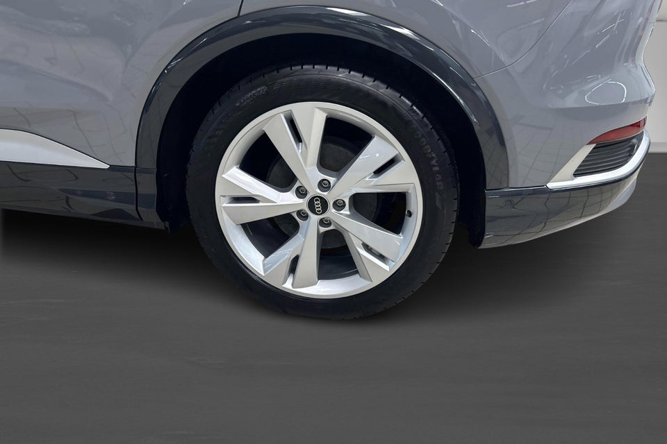 Audi Q4 e-tron 40 Attitude 5d