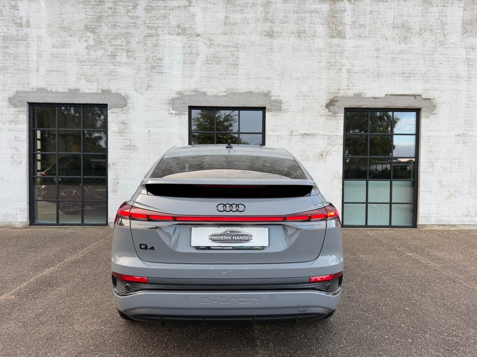 Audi Q4 e-tron 45 S-line Sportback 5d