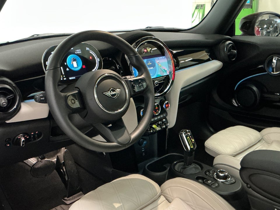 MINI Cooper SE Camden Edition 3d