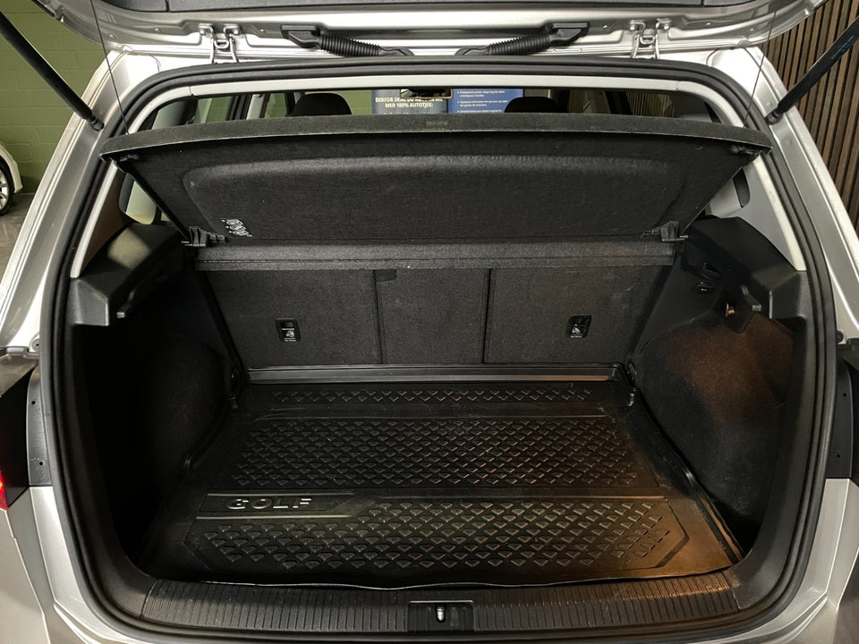 VW Golf Sportsvan 1,6 TDi 110 Comfortline BMT 5d