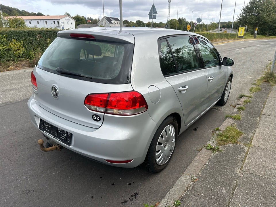 VW Golf VI 2,0 TDi 140 Comfortline 5d